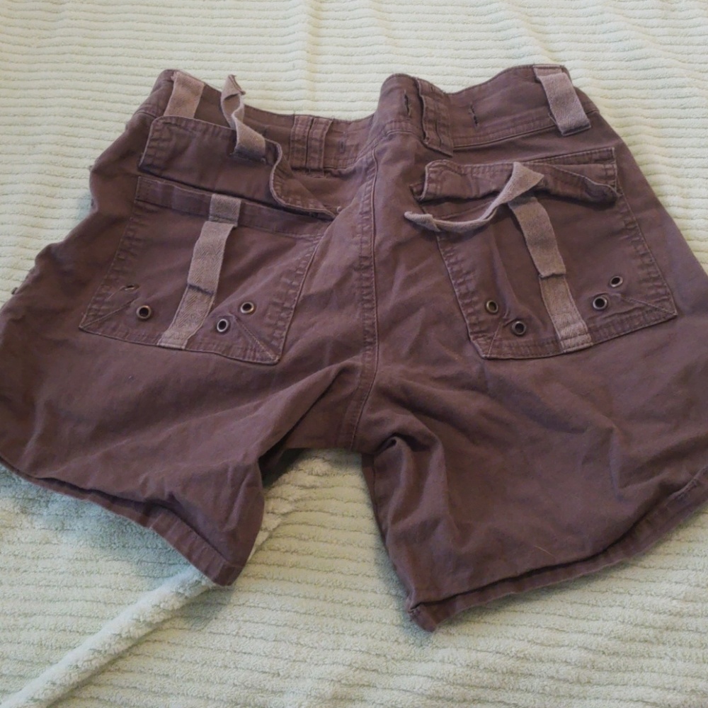 Shorts - Picture 3 of 3